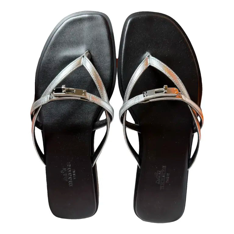 Leather Flip-Flops