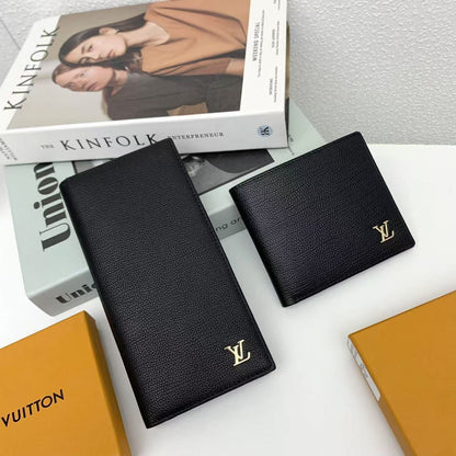 Multiple Wallet Initials