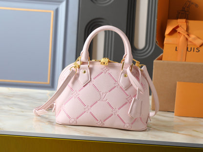 Alma Quartz Handbag