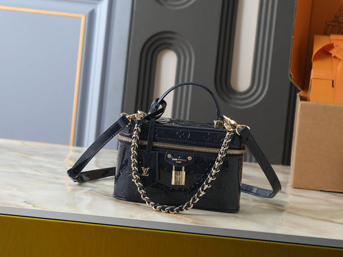 Vanity Chain Pouch