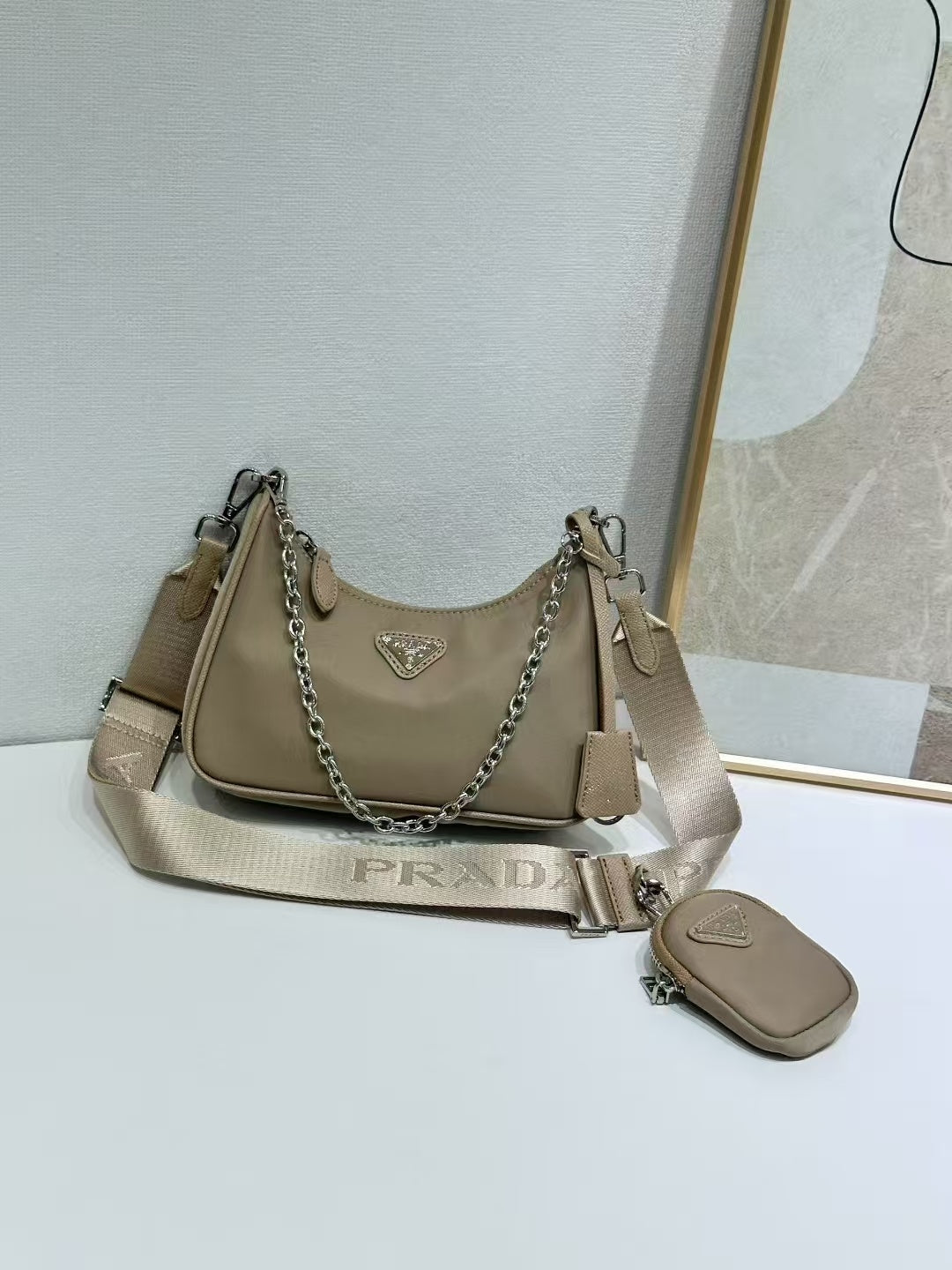 P 2005 Shoulder Bag Re-Edition