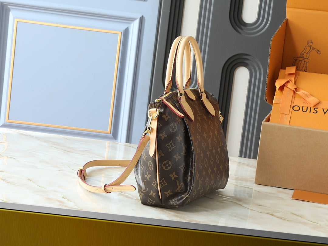 Turenne MM Handbag