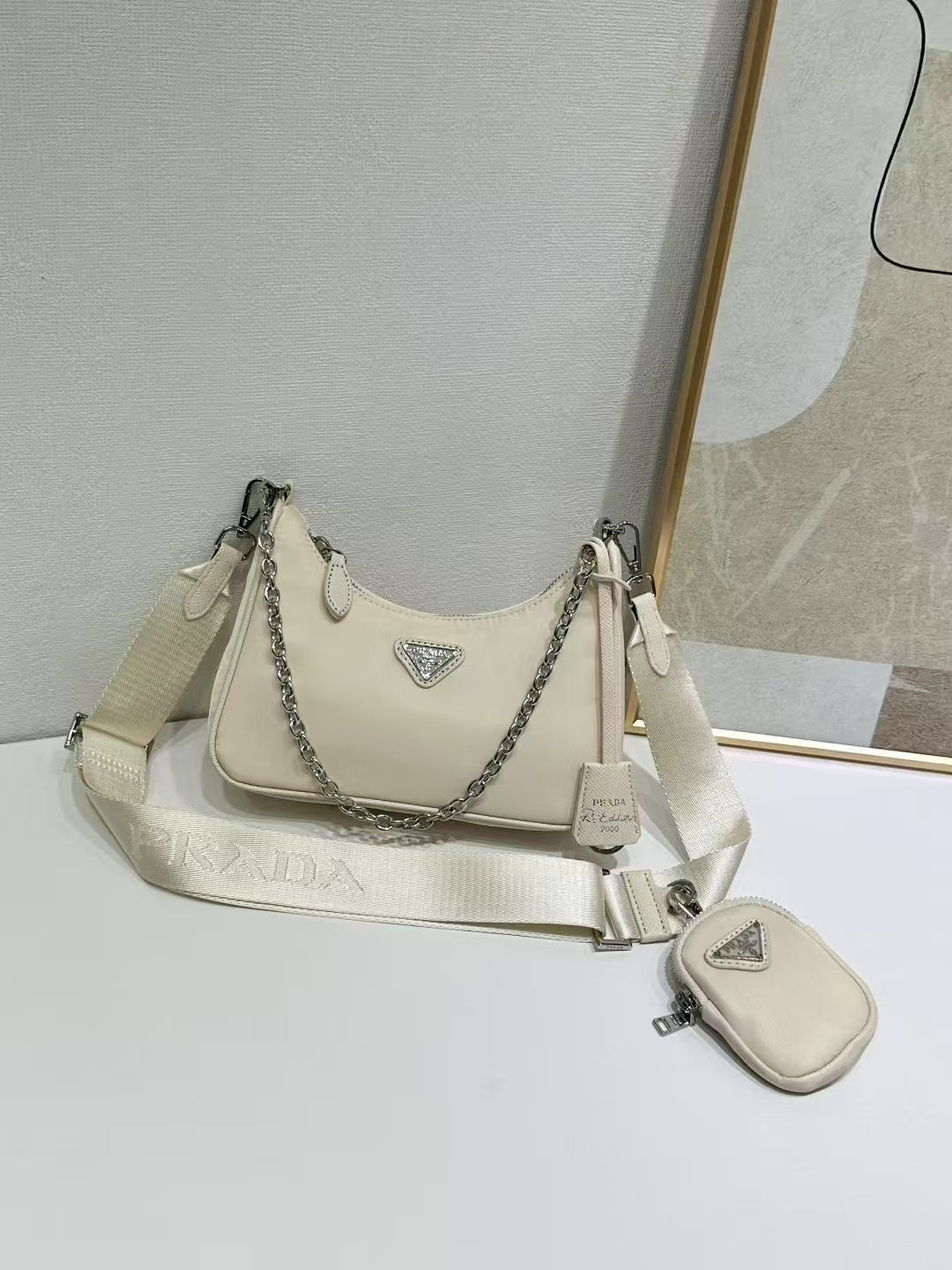 P 2005 Shoulder Bag Re-Edition