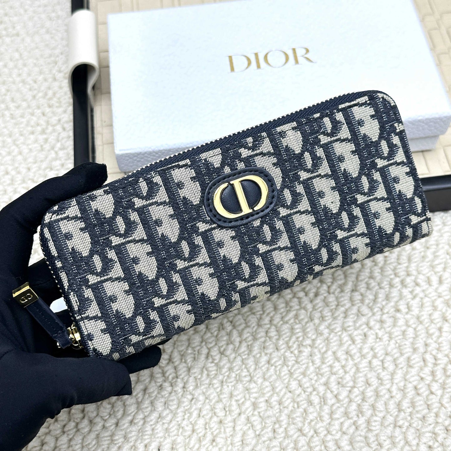 Special Modern Wallet