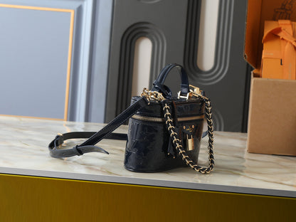 Vanity Chain Pouch