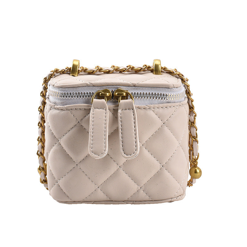 Lingge Chain Bucket Bag
