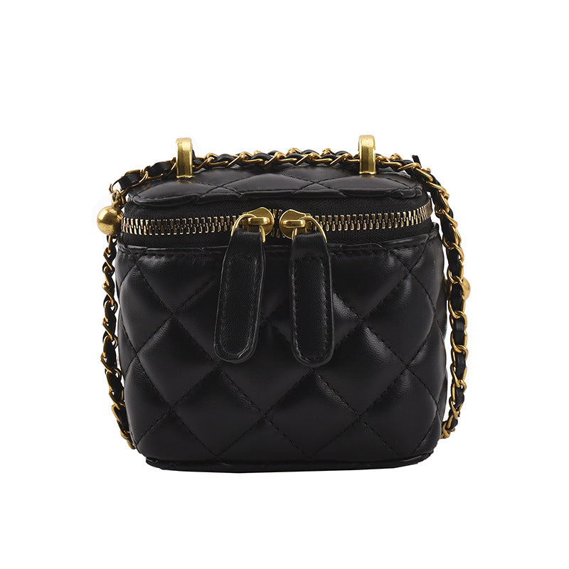 Lingge Chain Bucket Bag