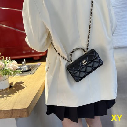 Flap Clutch With Chain