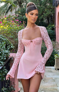 XS